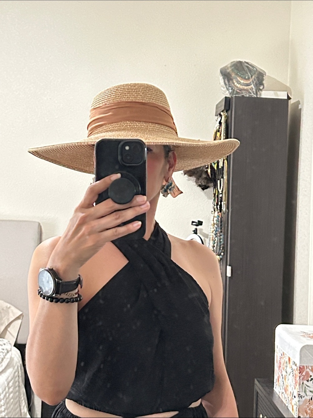 Straw Wide-Brim Sun Hat with Tan Band - Unbranded